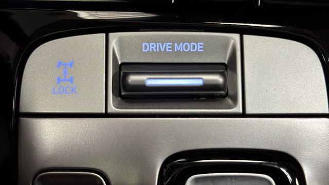 Used 2024 Hyundai Tucson Limited AWD/4WD image 34