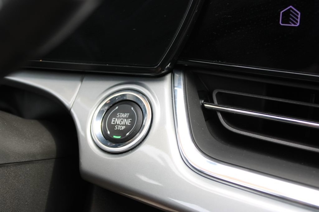 Used 2025 Chevrolet Trax LT w/ LT Convenience Package image 36