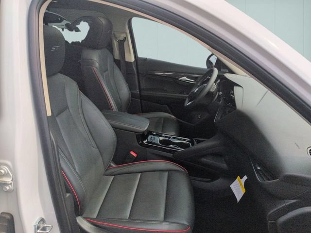 Used 2023 Buick Envision Essence w/ Sport Touring Package AWD/4WD image 32