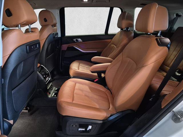 Used 2020 BMW X7 xDrive40i w/ Executive Package AWD/4WD image 20