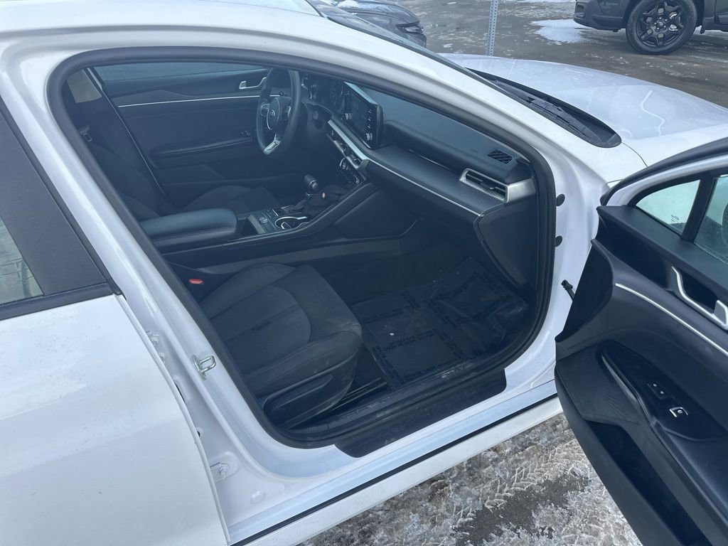 Used 2021 Kia K5 LXS image 13