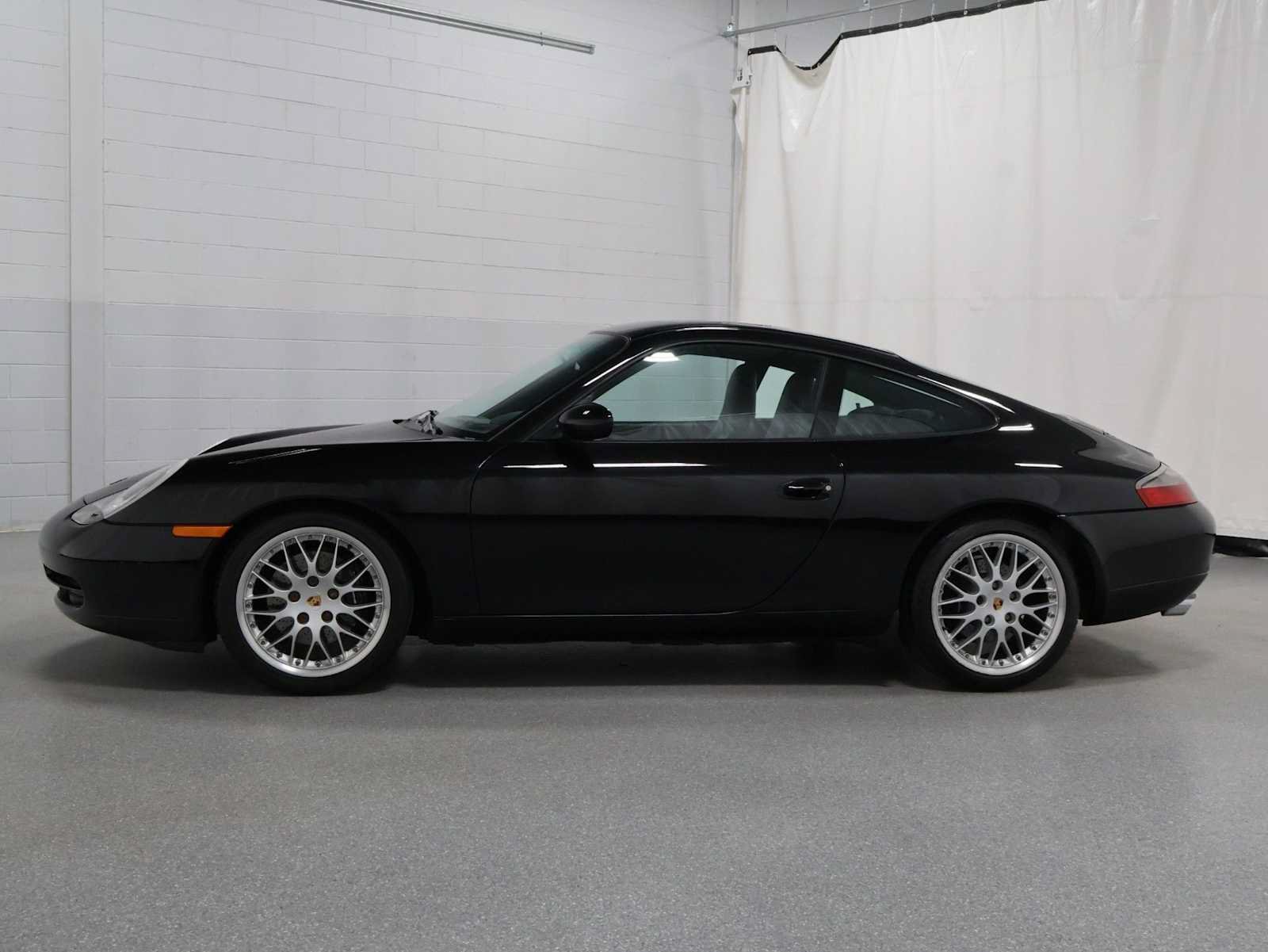 Used 2001 Porsche 911 Carrera 4 AWD/4WD video 2