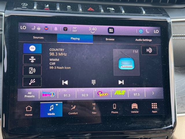 Certified 2023 Jeep Grand Cherokee L Limited w/ Luxury Tech Group II AWD/4WD image 32