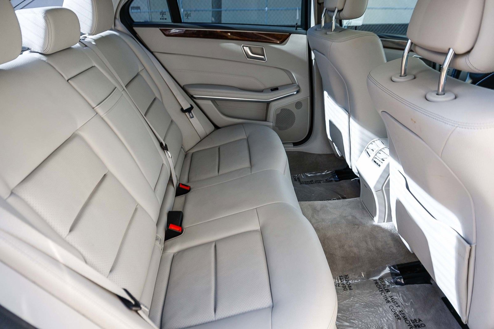 Used 2014 Mercedes-Benz E 350 Sedan image 18