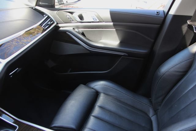 Used 2019 BMW X7 xDrive40i w/ Cold Weather Package AWD/4WD image 33