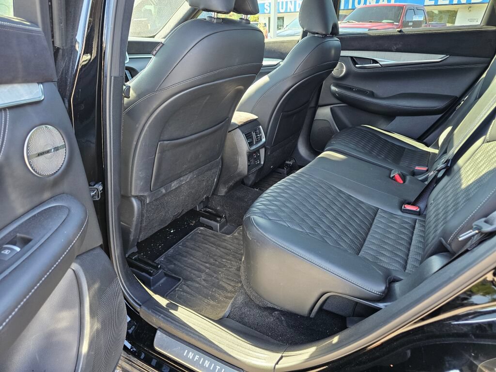 Used 2024 INFINITI QX50 Autograph w/ Accent Package AWD/4WD image 17