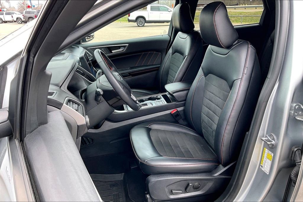 Used 2024 Ford Edge ST-Line image 25