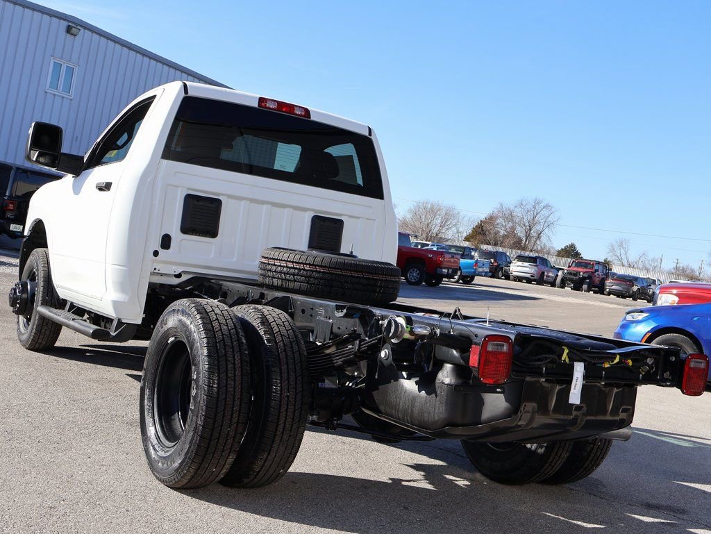 New 2026 RAM 3500 Tradesman AWD/4WD image 3