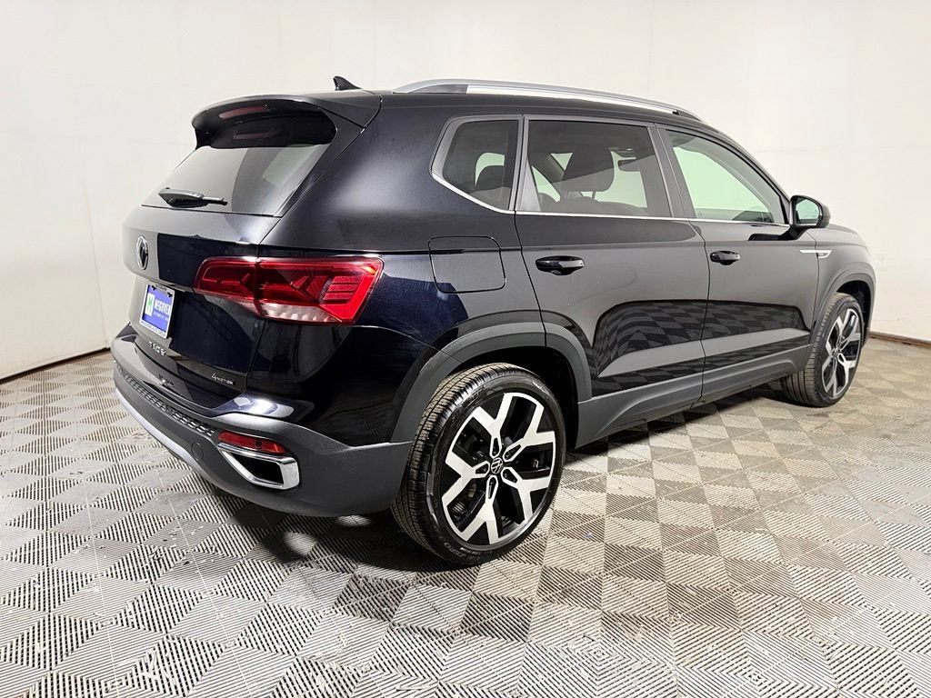 Used 2023 Volkswagen Taos SEL AWD/4WD image 7