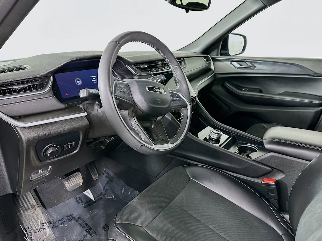 Certified 2024 Jeep Grand Cherokee L Altitude image 17