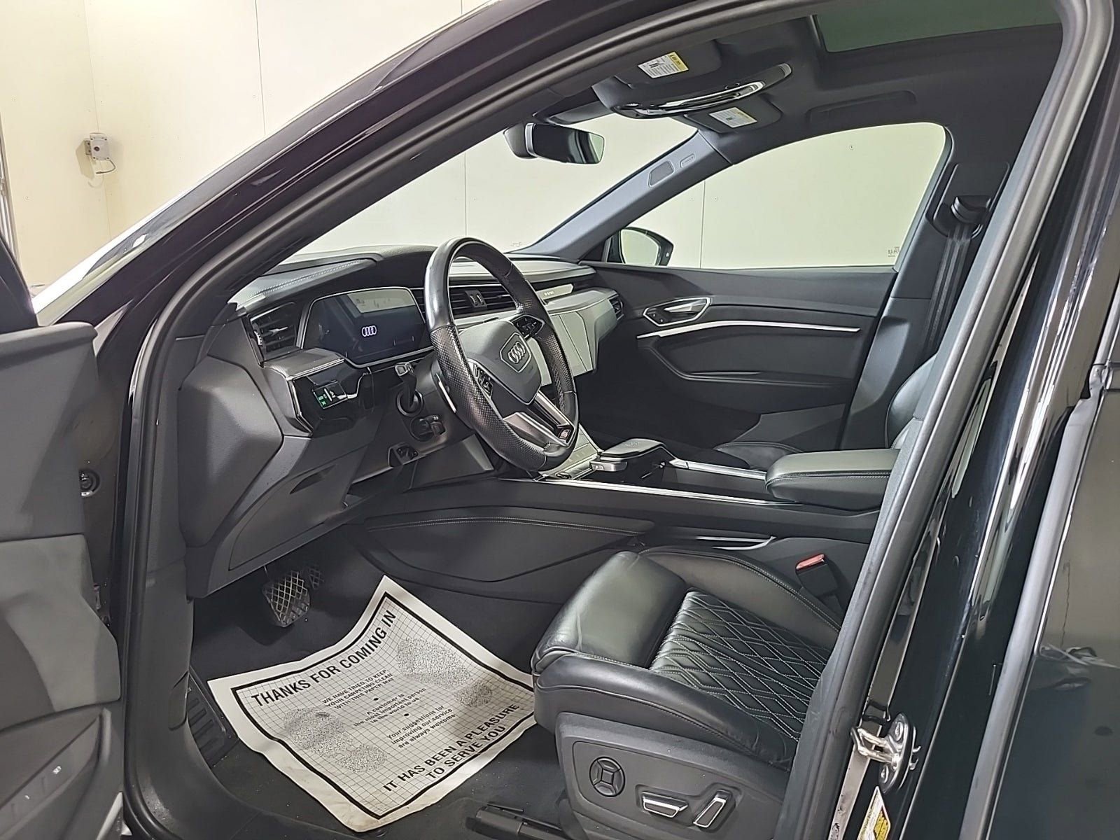 Used 2022 Audi e-tron S Premium Plus w/ 21" Black Optic Package image 7