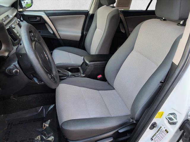 Used 2014 Toyota RAV4 LE image 16