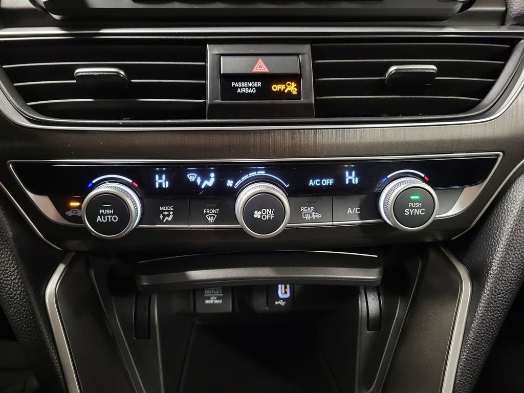 Used 2019 Honda Accord Base image 18
