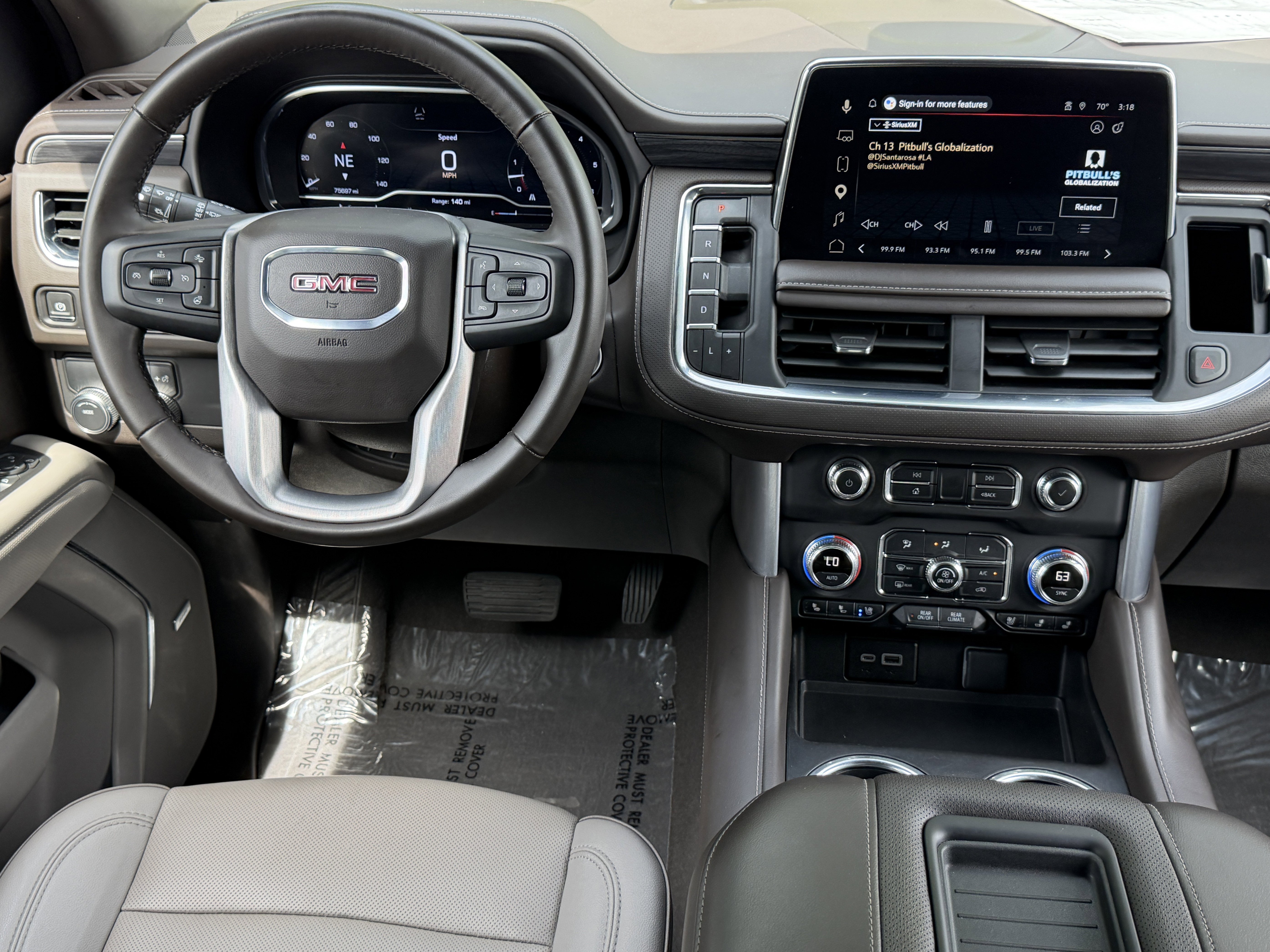 Used 2024 GMC Yukon SLT w/ SLT Luxury Package RWD image 21