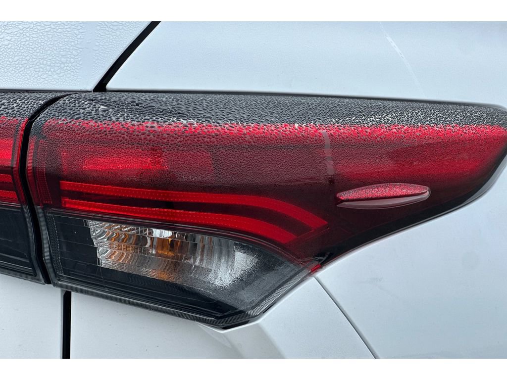 New 2026 Toyota Highlander Platinum image 32