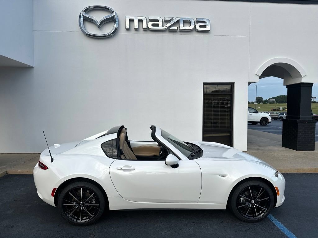 New 2026 MAZDA MX-5 Miata RF Grand Touring RWD image 19