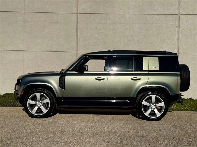 Used 2022 Land Rover Defender 110 X-Dynamic HSE AWD/4WD image 6