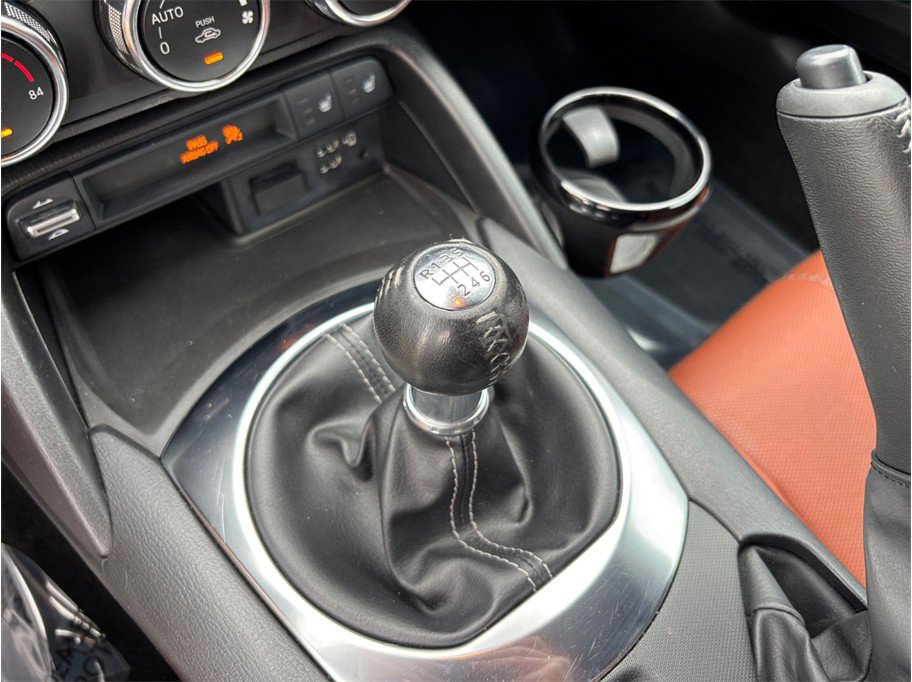 Used 2022 MAZDA MX-5 Miata RF Grand Touring RWD image 34