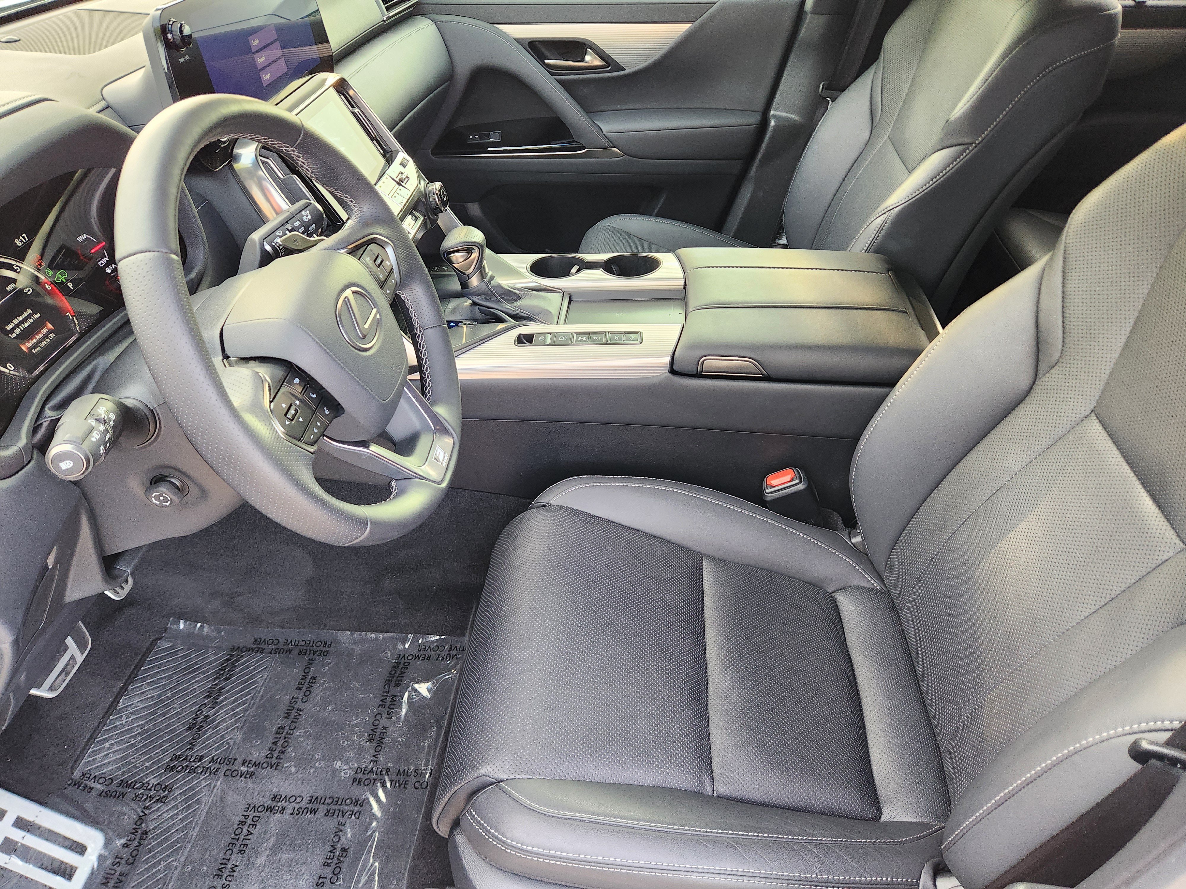 Used 2023 Lexus LX 600 F Sport w/ Accessory Package (Z1) AWD/4WD image 5
