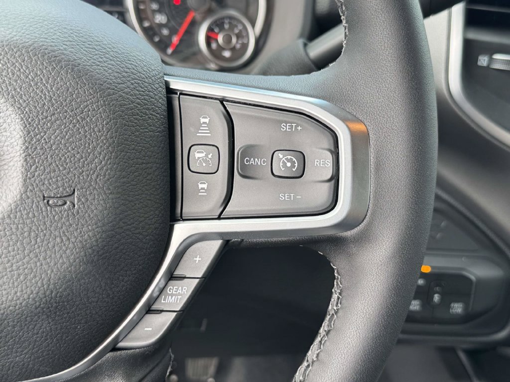 New 2026 RAM 2500 Big Horn AWD/4WD image 22