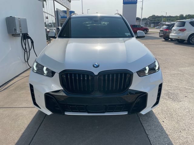 New 2026 BMW X5 xDrive40i w/ M Sport Package AWD/4WD image 7