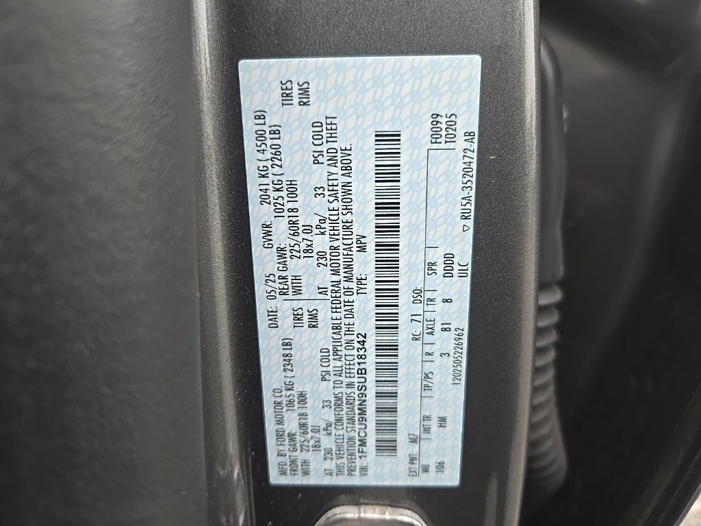 Used 2025 Ford Escape ST-Line image 11