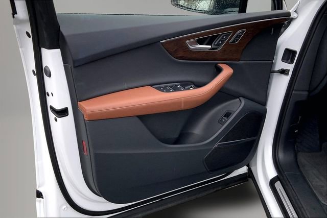 Used 2025 Audi Q7 2.0T Premium Plus w/ Premium Plus Package image 17
