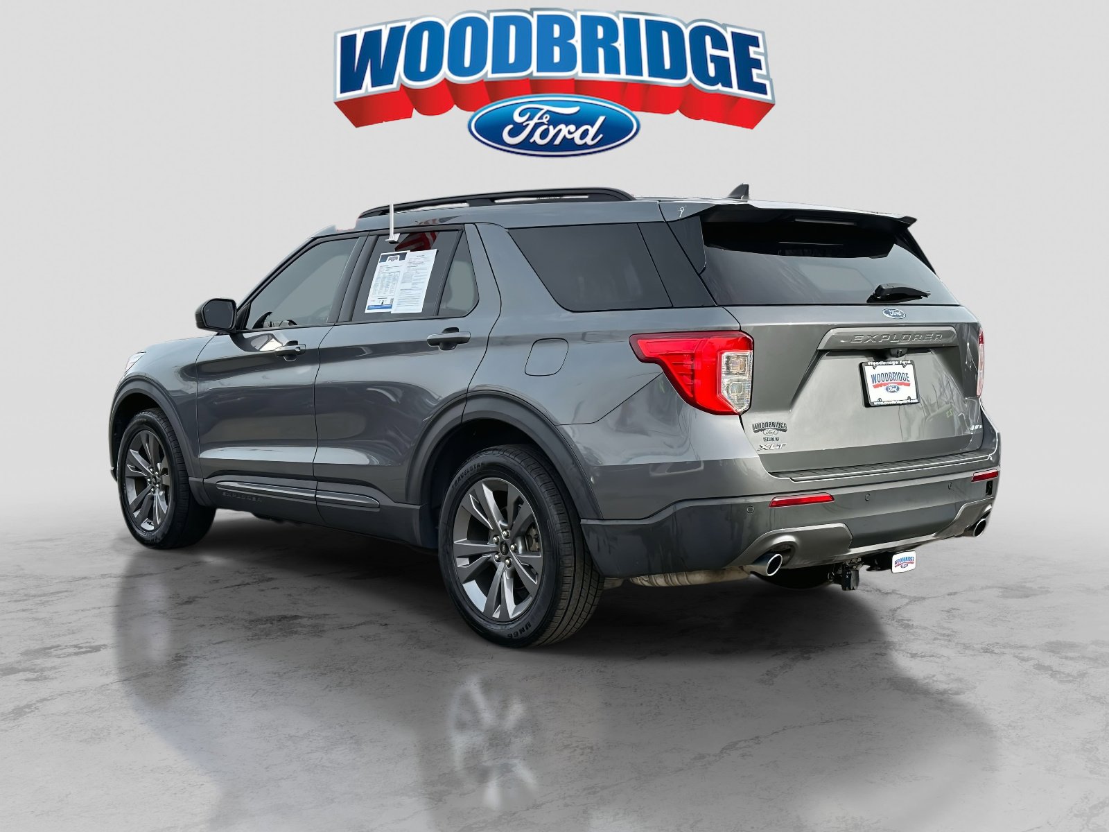 Used 2021 Ford Explorer XLT w/ Equipment Group 202A image 5