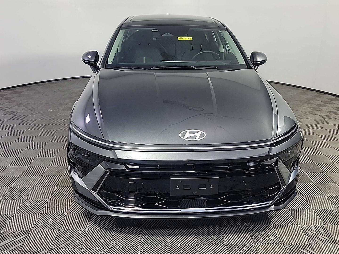 Used 2025 Hyundai Sonata SEL FWD image 11