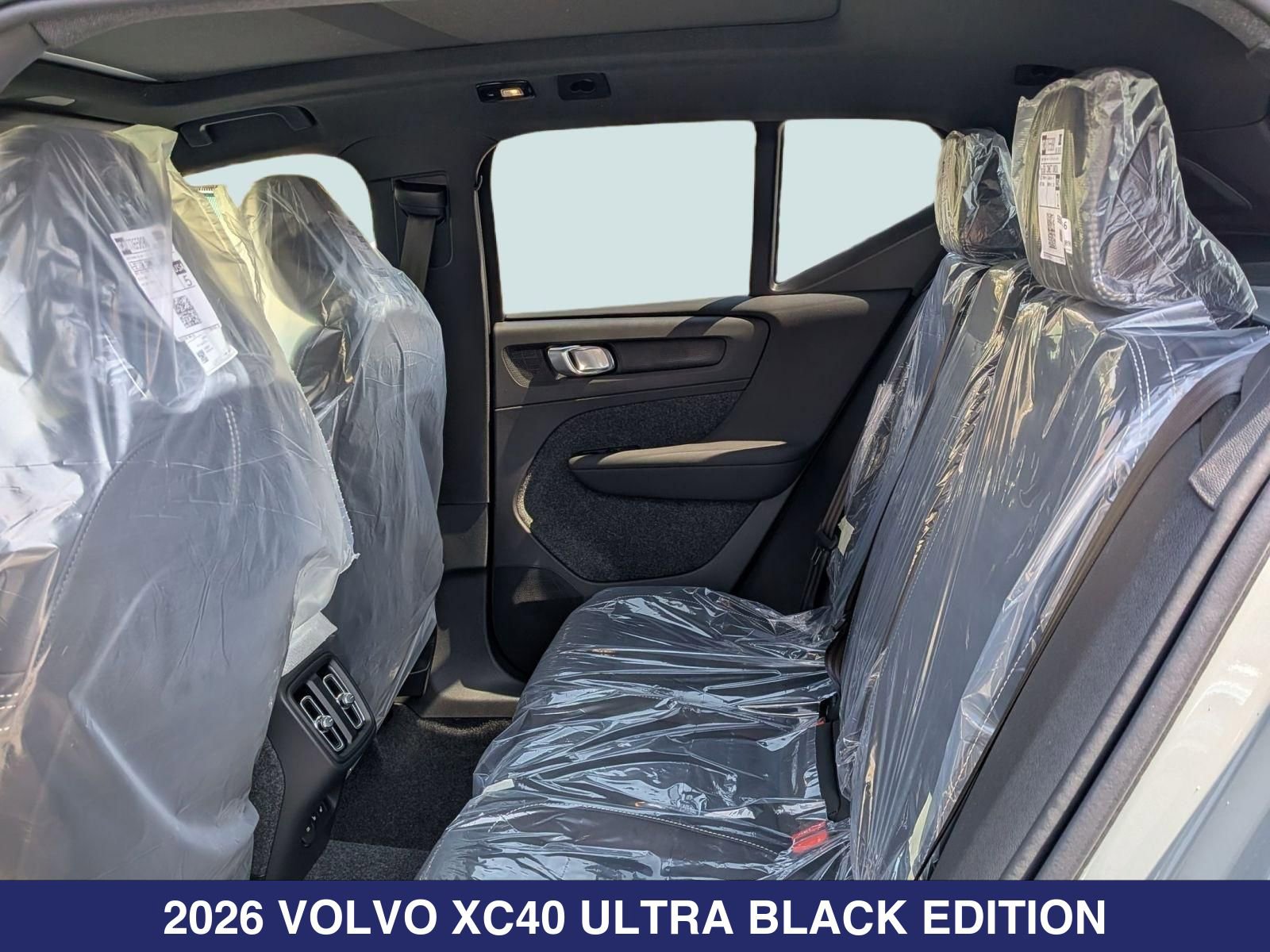 New 2026 Volvo XC40 B5 Ultra w/ Climate Package AWD/4WD image 13