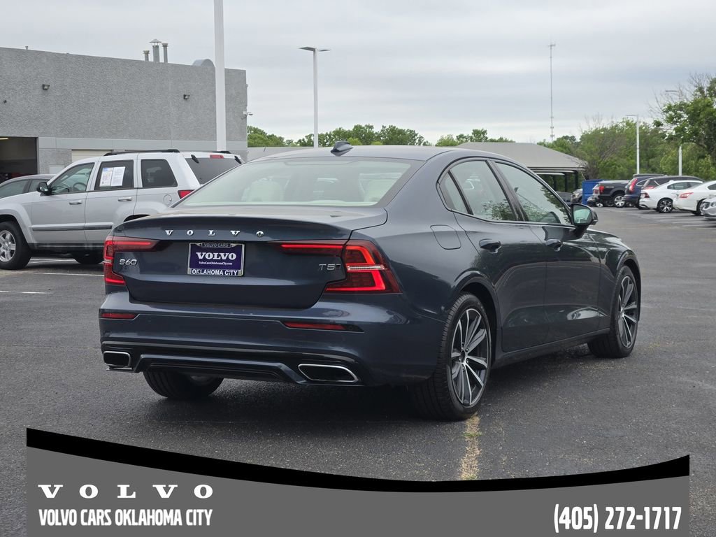Used 2021 Volvo S60 T5 Momentum AWD/4WD image 5