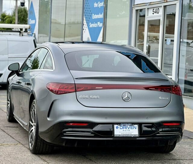 Used 2022 Mercedes-Benz EQS 580 4MATIC Sedan image 41