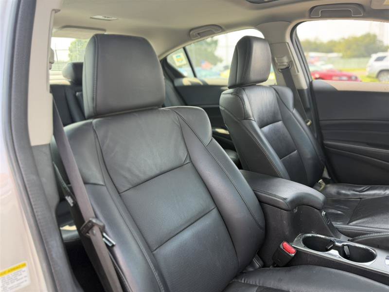 Used 2014 Acura ILX w/ Technology Package FWD image 20