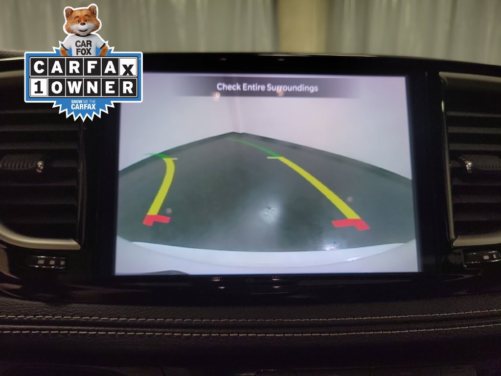 Used 2023 Chrysler Pacifica Touring FWD image 22