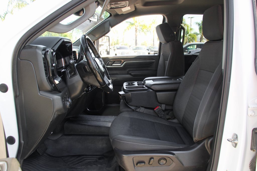 Used 2024 Chevrolet Silverado 2500 LT image 17