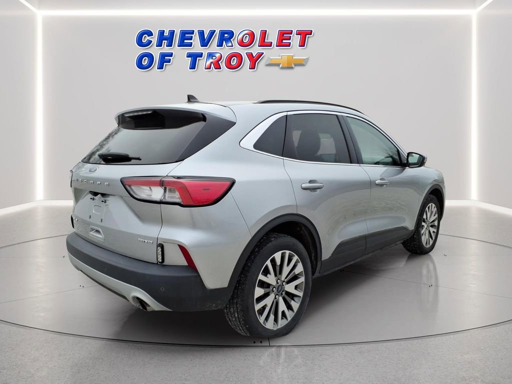 Used 2022 Ford Escape Titanium image 9