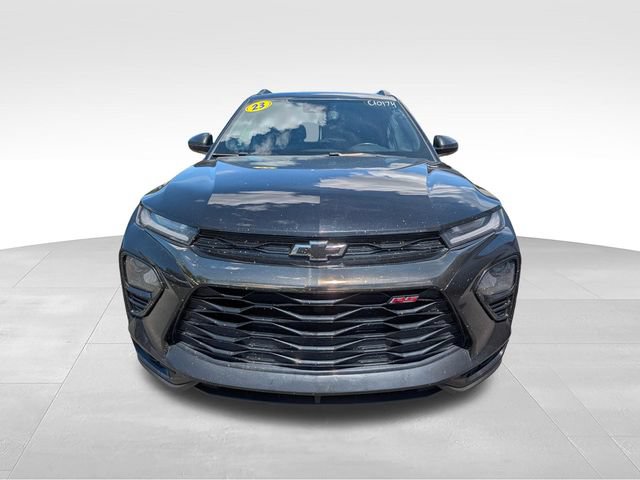 Used 2023 Chevrolet TrailBlazer RS w/ Sun and Liftgate Package AWD/4WD image 2