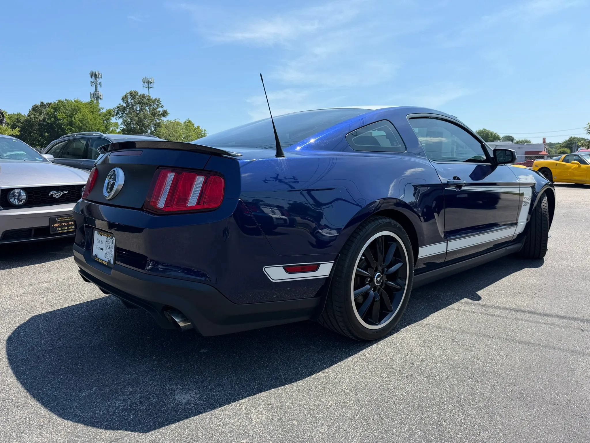 Used 2012 Ford Mustang Boss 302 w/ Boss 302 Accessory Pkg RWD image 3