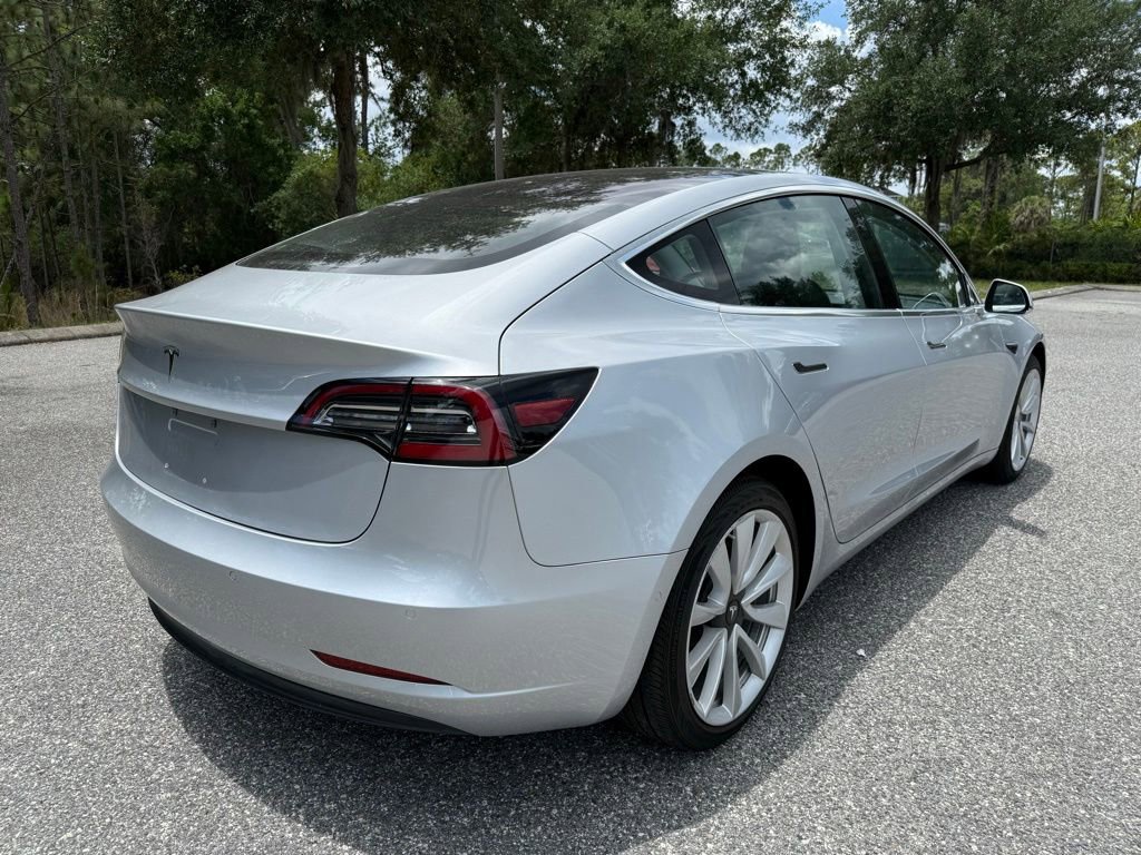 Used 2018 Tesla Model 3 Mid Range RWD image 9
