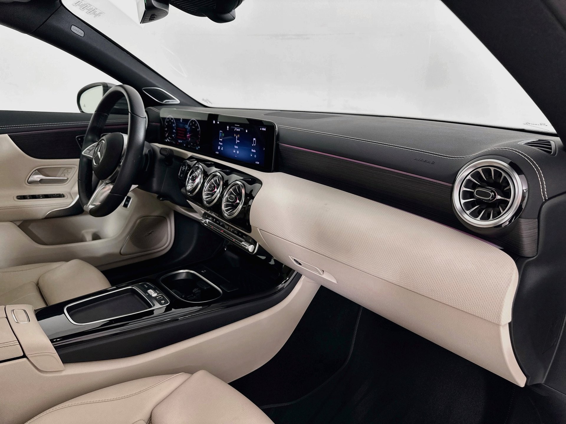 Certified 2026 Mercedes-Benz CLA 250 image 32