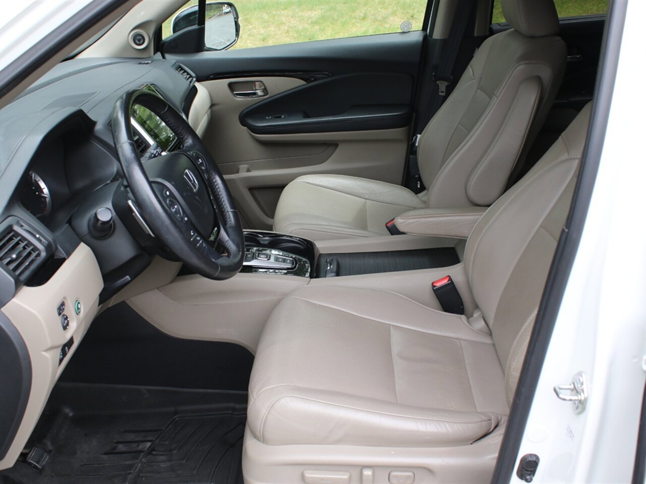 Used 2018 Honda Pilot Elite image 5