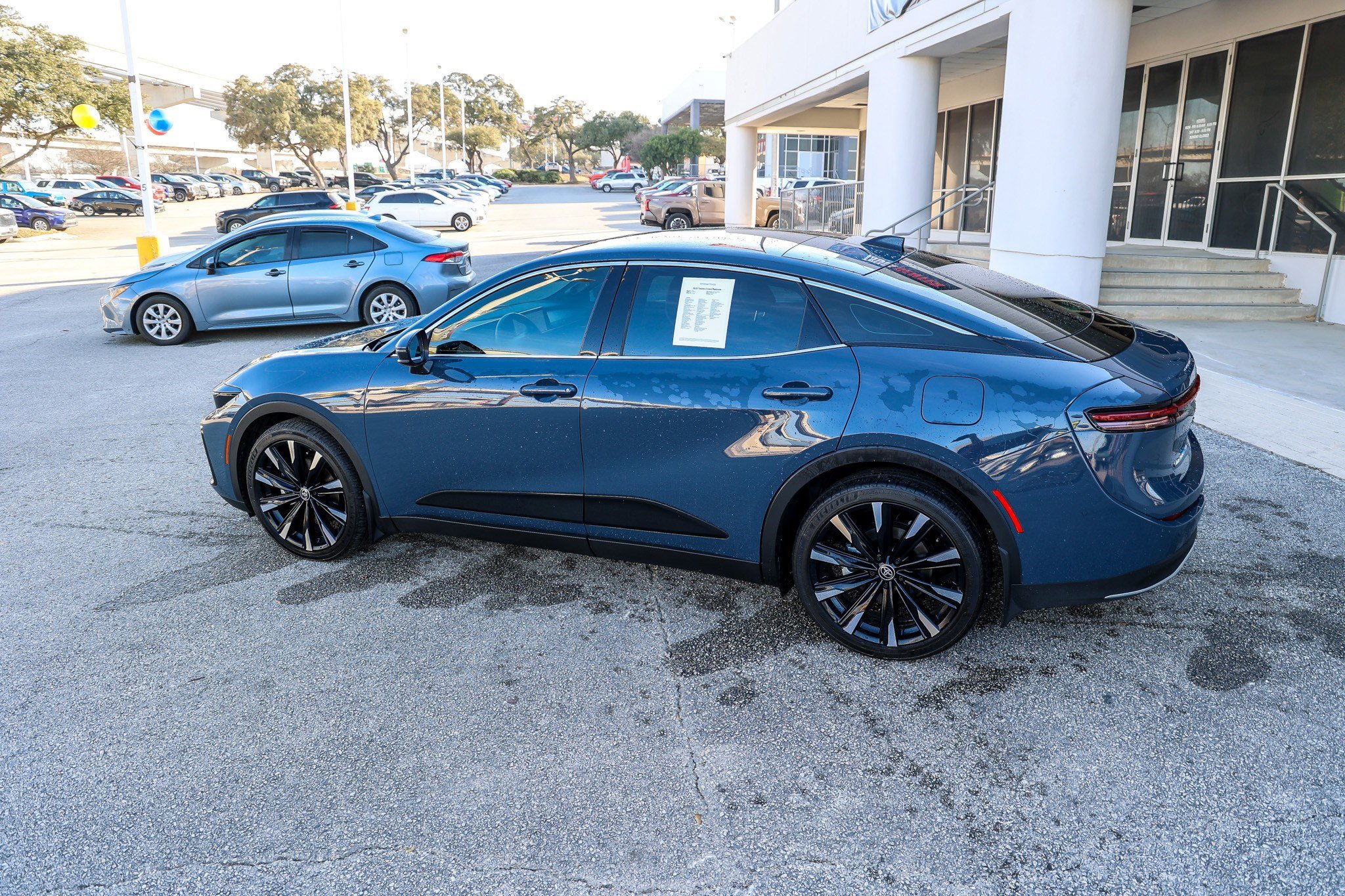 Used 2025 Toyota Crown Platinum image 10