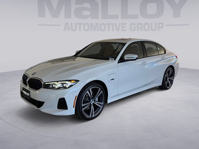 Used 2023 BMW 330e xDrive w/ Driving Assistance Package AWD/4WD image 1