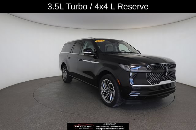 Used 2025 Lincoln Navigator L Reserve AWD/4WD image 28