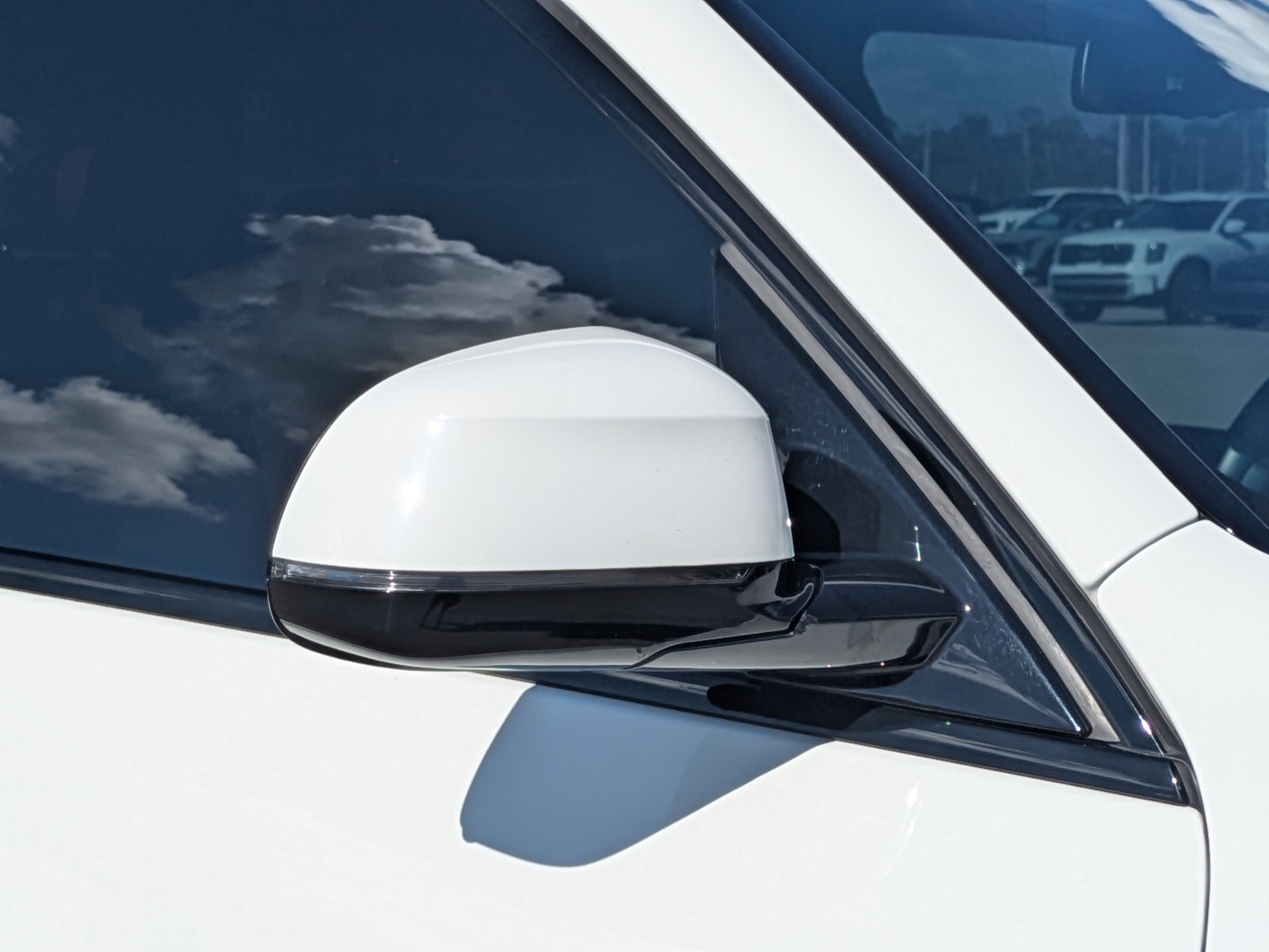 Used 2021 BMW X5 sDrive40i w/ M Sport Package image 13