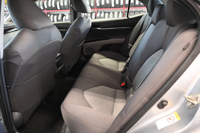 Used 2019 Toyota Camry LE FWD image 12
