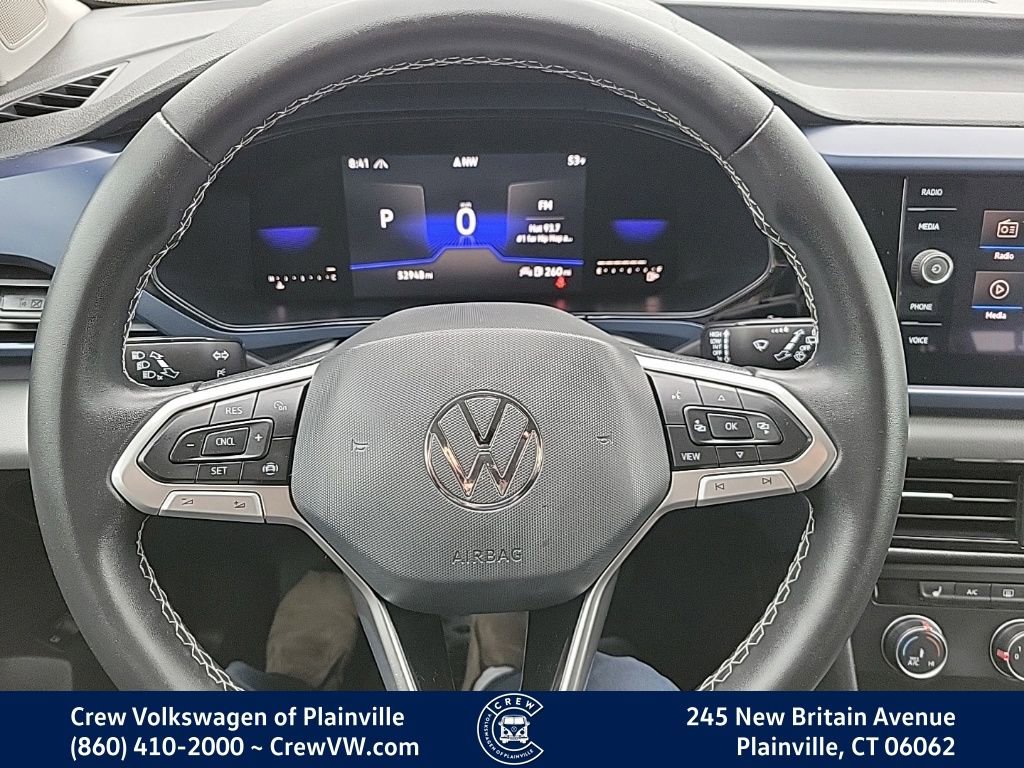 Certified 2022 Volkswagen Taos SE AWD/4WD image 5