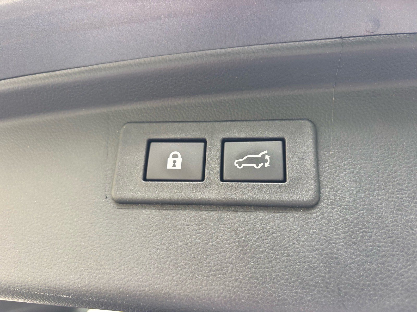 Used 2023 Subaru Outback Premium AWD/4WD image 12