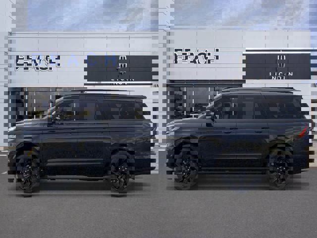 New 2026 Lincoln Navigator L Reserve image 4