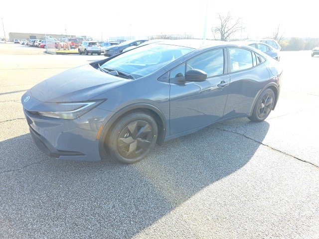 New 2026 Toyota Prius LE image 3